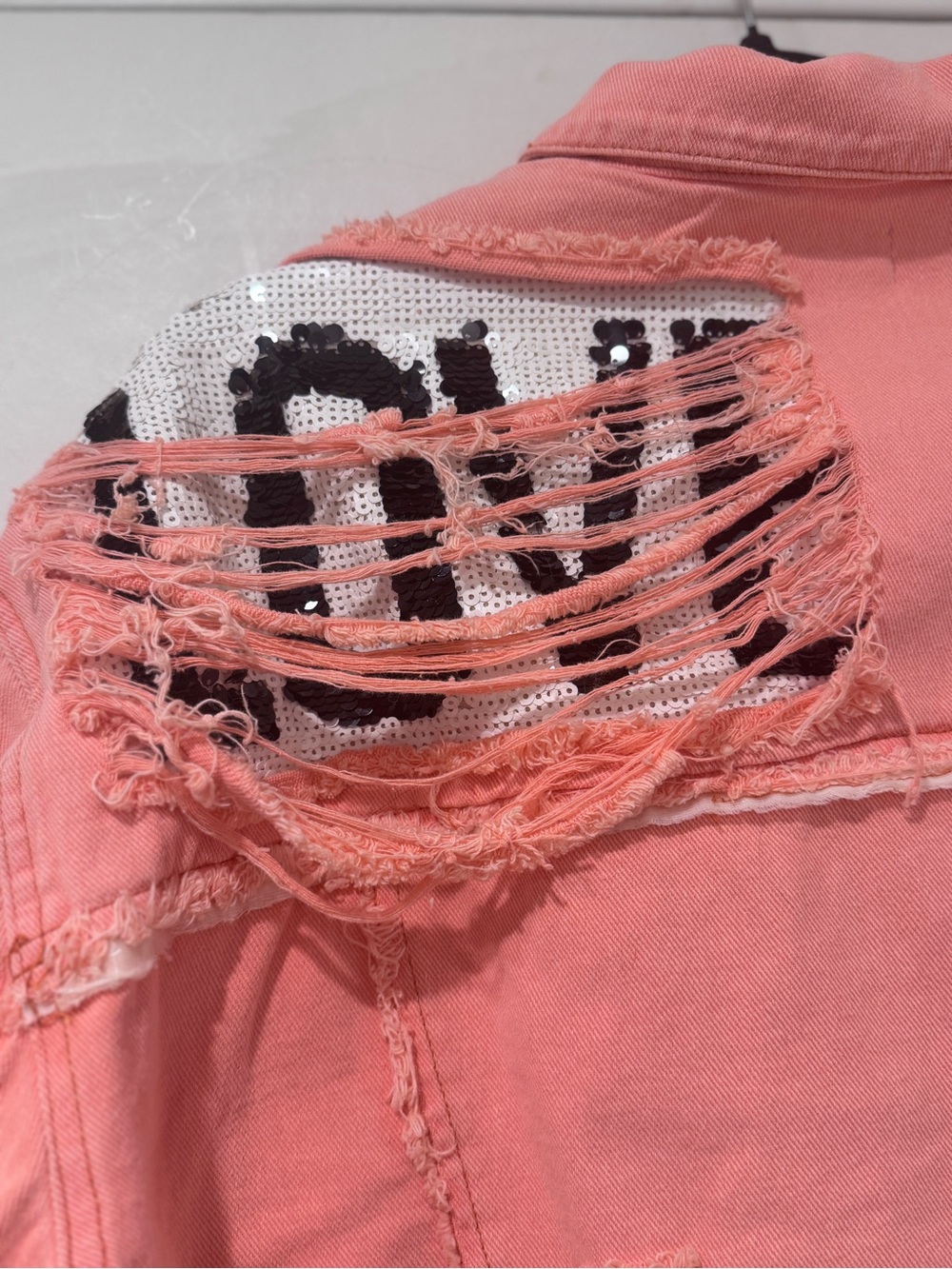 POL Coral Distressed Cropped Denim Jacket Sequin Crochet Boho - Picture 5 of 6